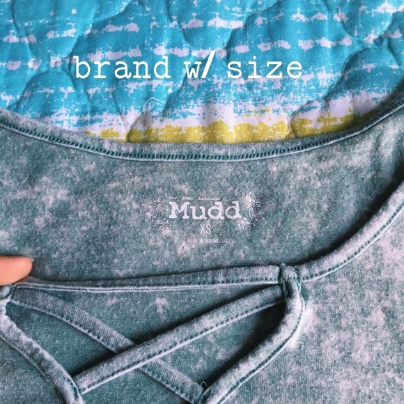 Juniors' Mudd® Crossover Front Tee - Picture 3 of 3